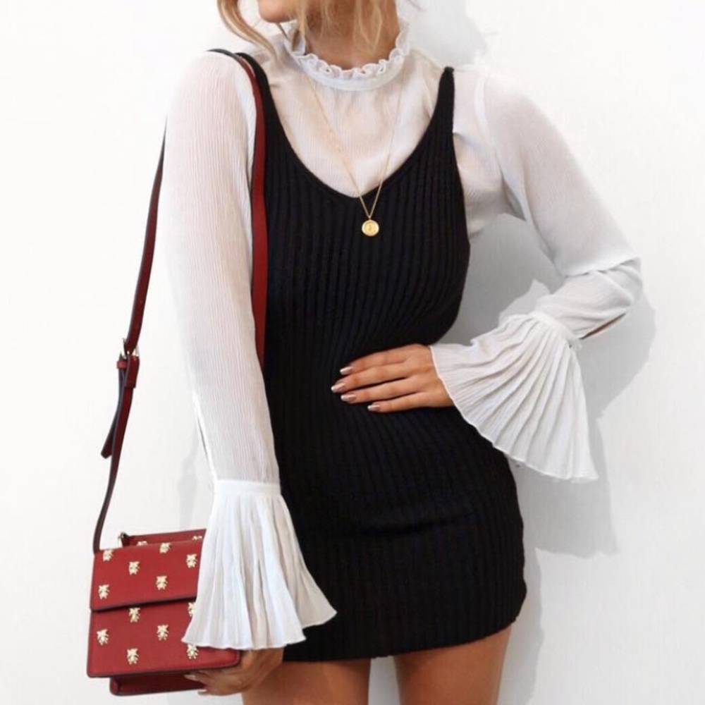 Sheer pleated top as seen on @lissyroddyy